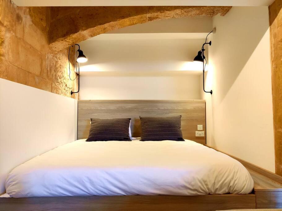Ripple 23 Savynomad Harbour Residences La La Valletta Esterno foto