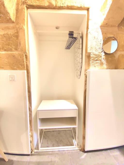 Ripple 23 Savynomad Harbour Residences La La Valletta Esterno foto